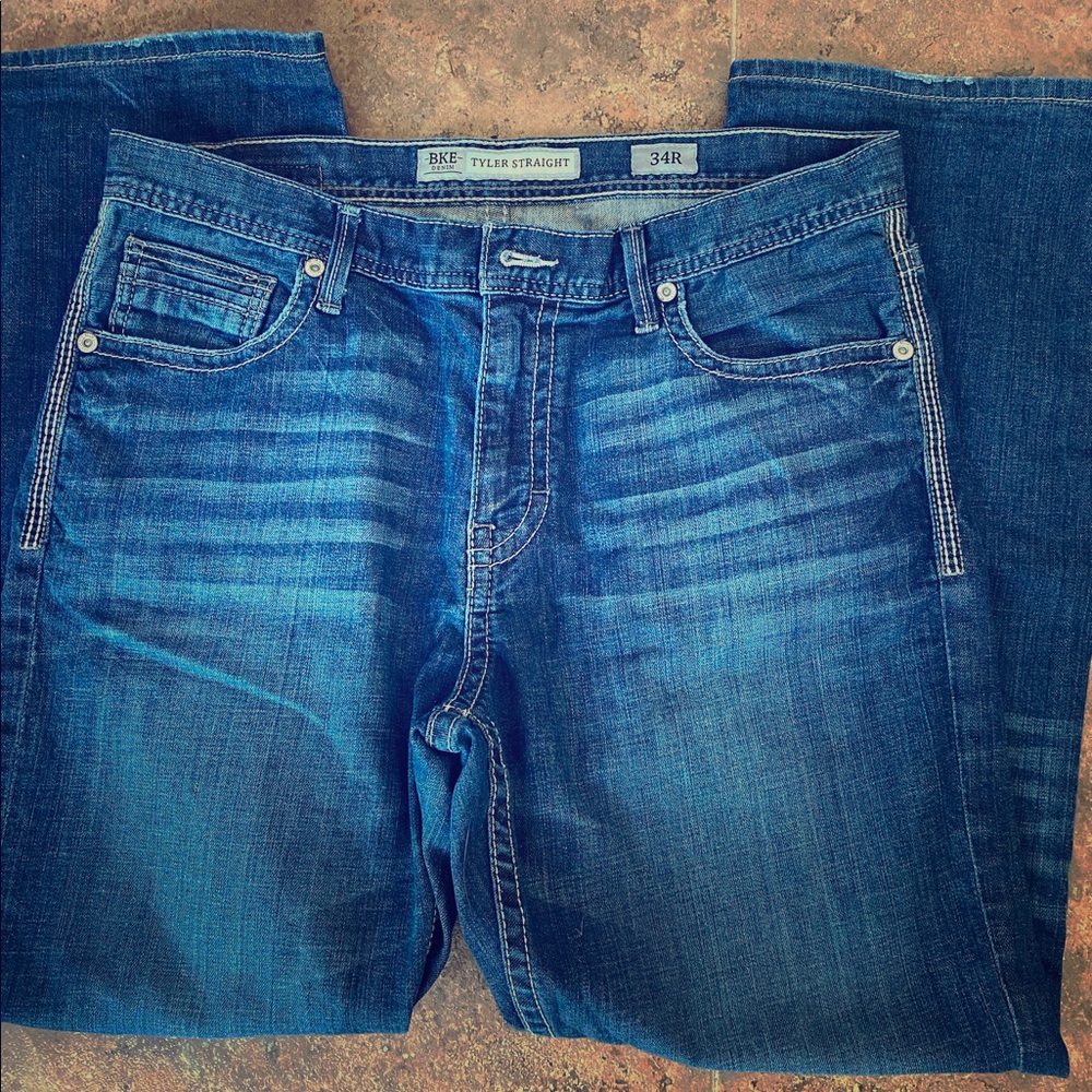 Men’s Buckle Jeans